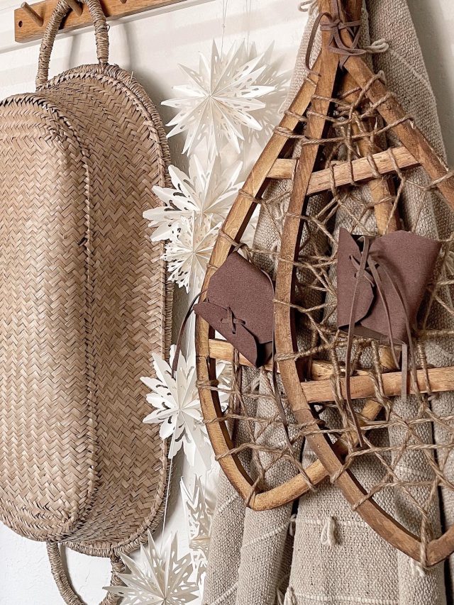 Neutral Christmas Decor