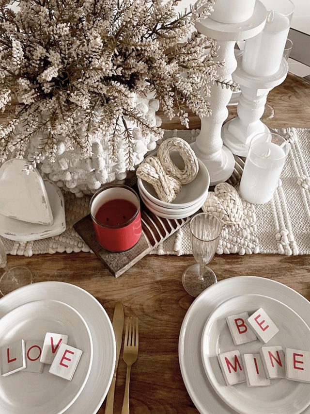 Valentine’s Day Tablescape