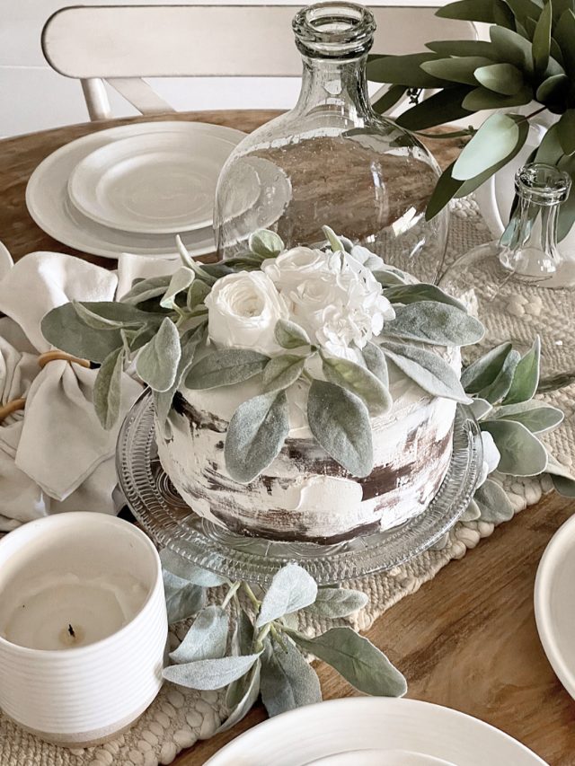 Simple Neutral Tablescape